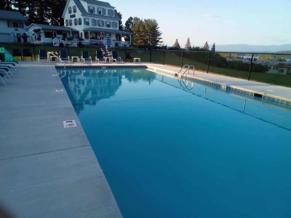 Grand View Hotel 2*