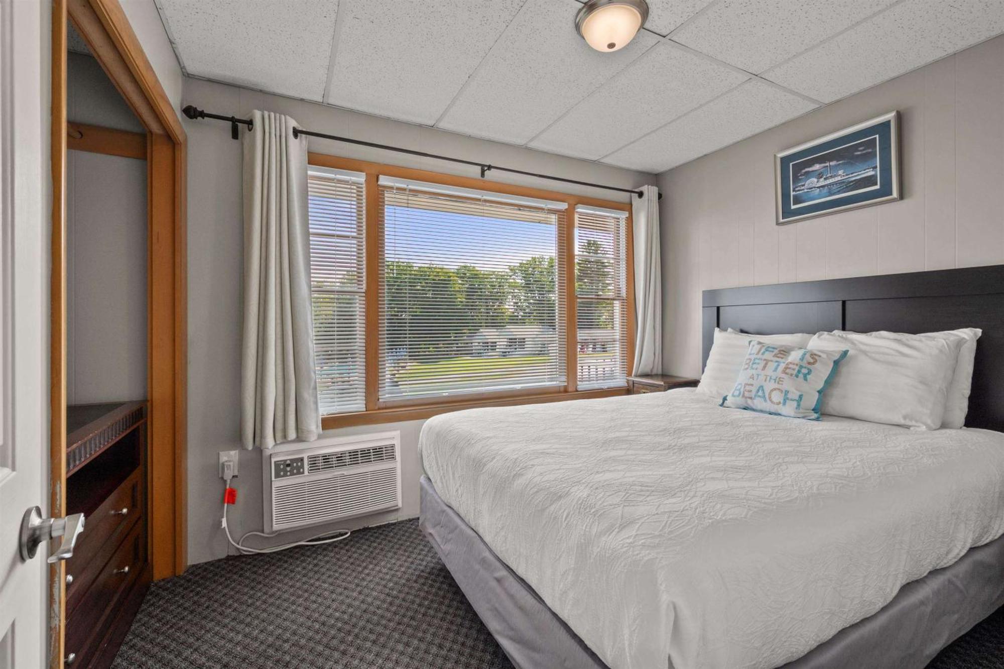 Grand View Hotel