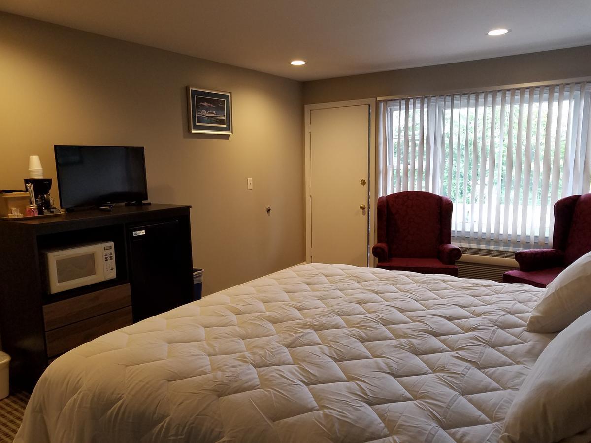 Grand View Hotel 2*